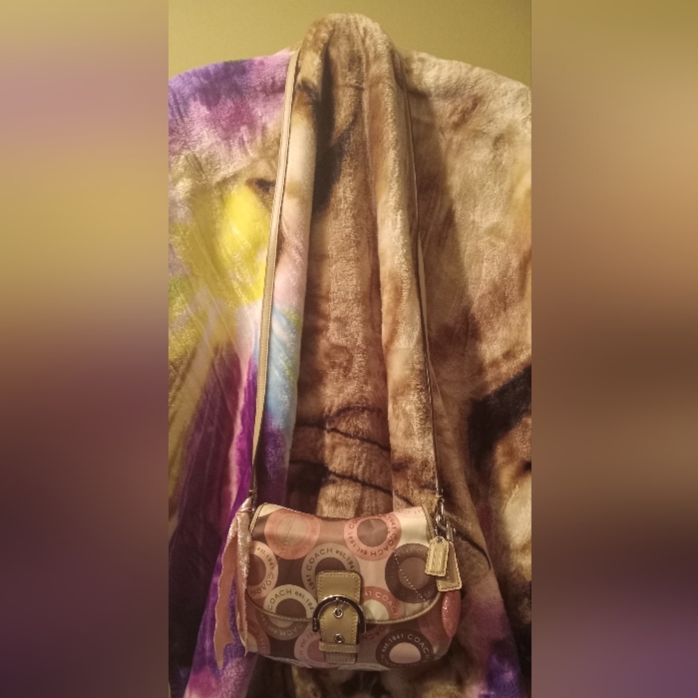 Coach Snaphead Soho Shoulder Bag EUC